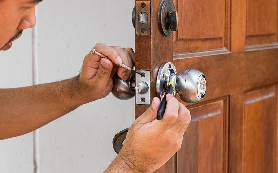 comment ouvrir une porte de chambre Ankers Marseille
